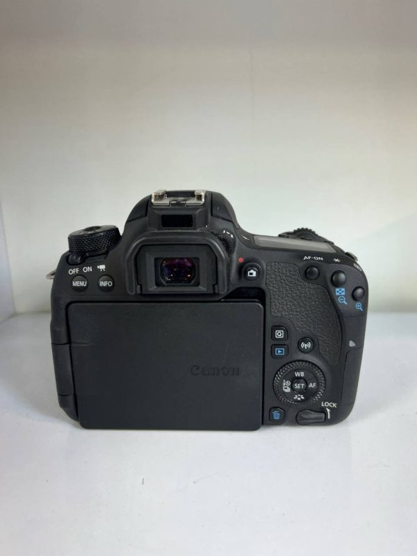 دوربین کارکرده CANON 77D kit 18-135 - Image 3