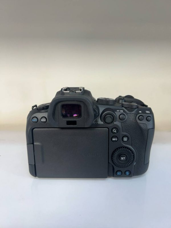 دوربین کارکرده canon r6 kit با لنز 24-105(500عدد شات) - Image 2