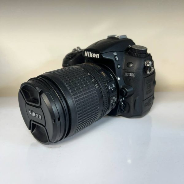 دوربین دست دوم nikon d7000