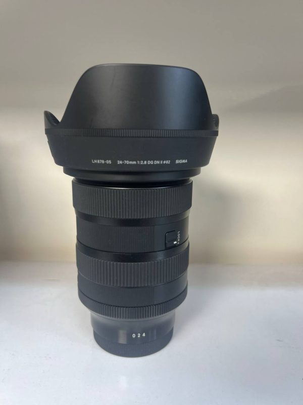 لنز کارکرده سیگماsigma24-70mm F2.8